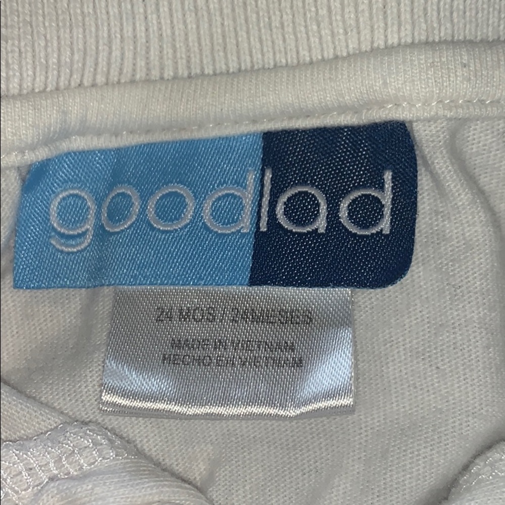 white tee - Picture 2 of 2
